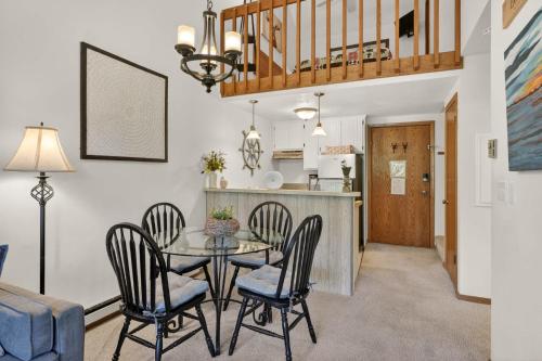 Cedar Haven Unit 202 by Simple Life Rentals in Ephraim (WI)