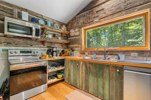 Gibraltar Getaway by Simple Life Rentals in Fish Creek (WI)