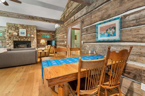 Gibraltar Getaway by Simple Life Rentals in Fish Creek (WI)