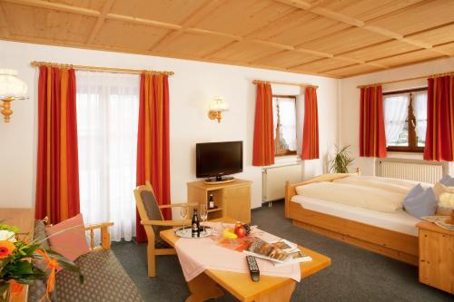 Hotel Landhaus Feldmeier ***S - image 2