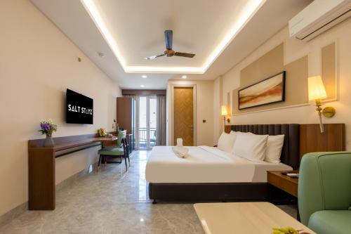 Saltstayz Premier Faridabad Near Sarita Vihar in Faridabad