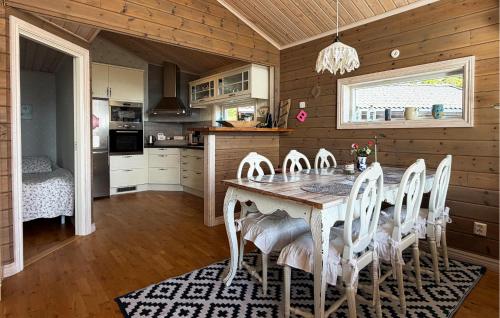 Kitchen, Amazing Home In Kil With Lake View in Kil