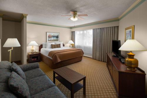 Royal Scot Hotel & Suites, Trademark Collection by Wyndham in Victoria (BC)