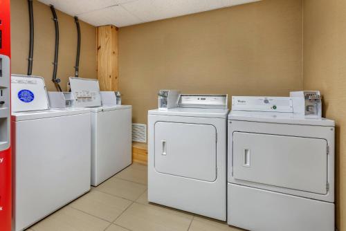 Comfort Inn West Hazleton - image 35