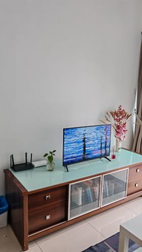 Shared lounge/TV area, Alvie in Sg Besi