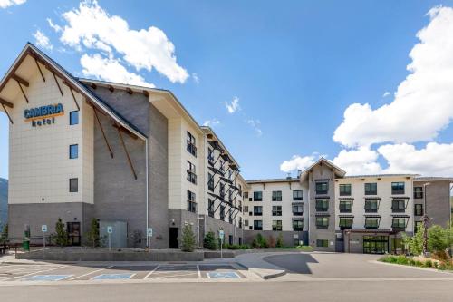 Cambria Hotel Copper Mountain