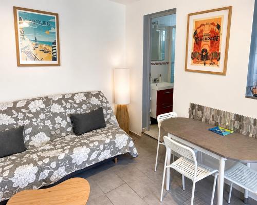 Studio avec terrasse privée Centre et plage