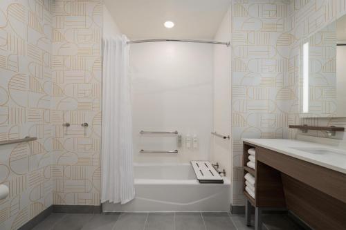 Home2 Suites by Hilton Lafayette I-10 - image 13