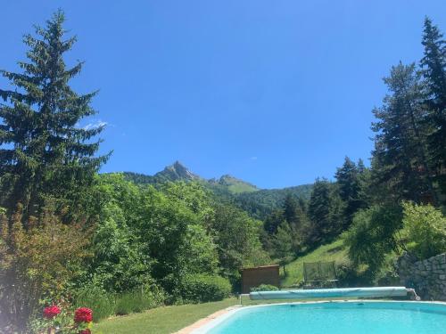 Kilátás, Un petit coin de Paradis in Clelles