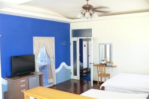 2 double beds