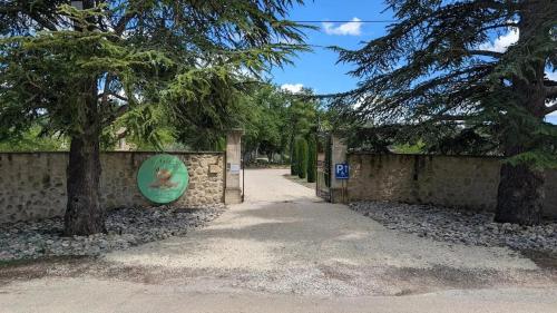 Le Glacier des Aubions - Appartement de charme dans le Luberon in Grambois