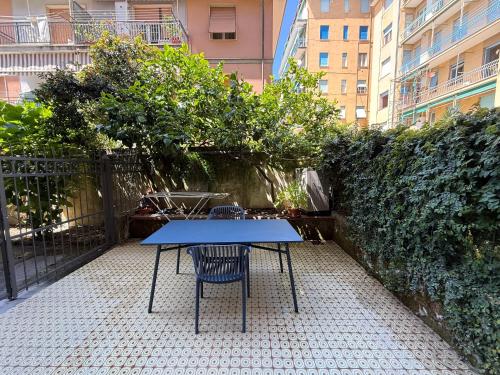 Lemon Home  garden  parking