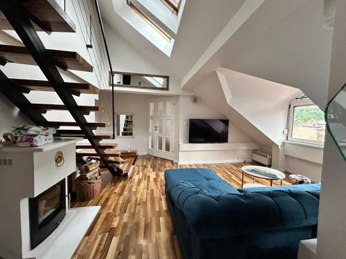 Central attic apartment in a heritage building