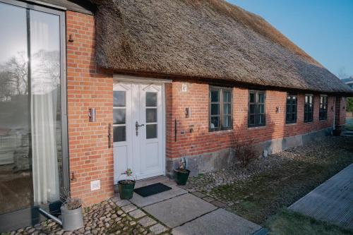 Charmante Reetdachwohnung bei Husum mit Terrasse in Rantrum
