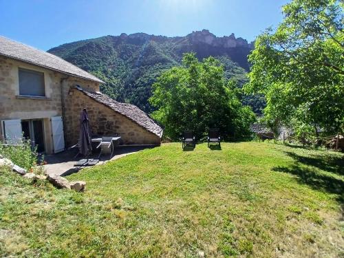 Dārzs, Gîte au cœur des Gorges du Tarn (Gite au cœur des Gorges du Tarn) in Les Vignes (Languedoc-Roussillon)