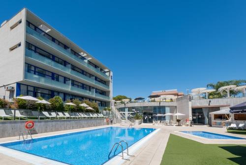 Apolo Suites Rentalmar