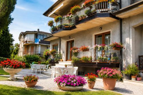 Vanda Luxury House near Gardaland and Garda Lake 2
