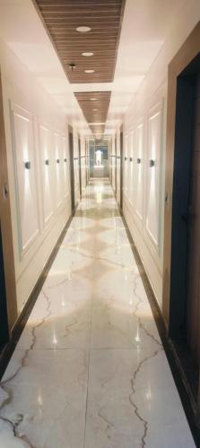 hotel elite inn - image 4