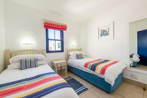 Club Mykonos Langebaan 18 to 25 December 2026 Seafront Unit Available – khách sạn tại Skiathos