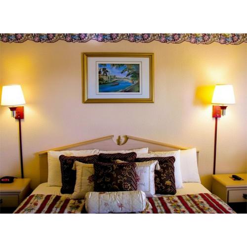 . Seminole Inn - Seminole, Texas