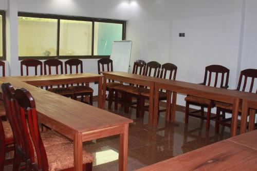 Enoh Presidential Apartment Hotel in ลิมบ์
