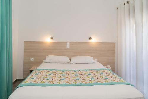 Akrotiri Apartments