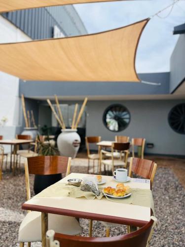 Hotel las ruedas by Choca in Concepción
