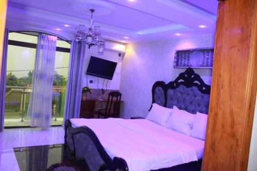 Enoh Presidential Apartment Hotel in ลิมเบ