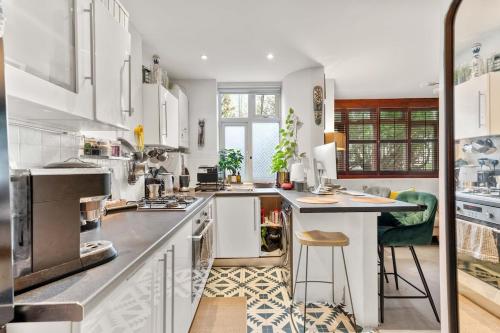 Cosy flat in Central London in Buckhurst Hill