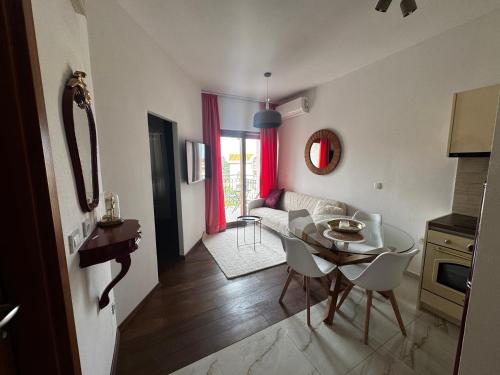 Sunny Olive Studio