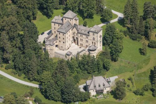 Schlossresidenz Fischhorn in Bruck an der Großglocknerstraße, Österreich