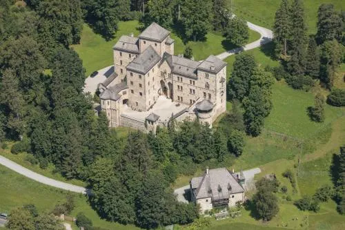 Schlossresidenz Fischhorn in Bruck an der Großglocknerstraße, Österreich