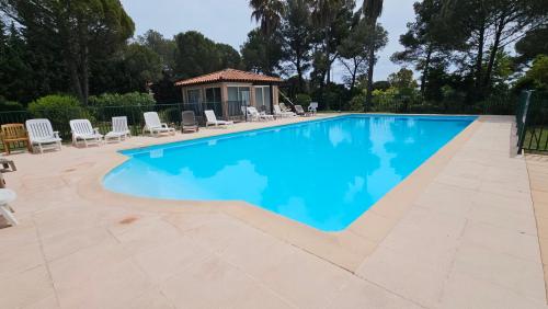 Apartment Gioia, strandnah, familienfreundlich, Garage, Pool by Riviera Homelife Managment