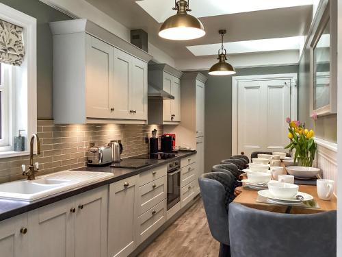 virtuve, The West Wing At Inverarnie Lodge in Inverarnija