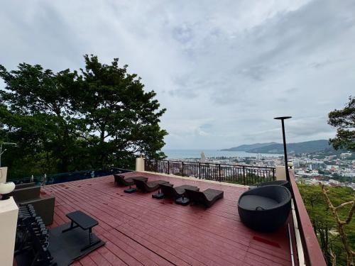 Sunset Bay View Phuket in カトゥー