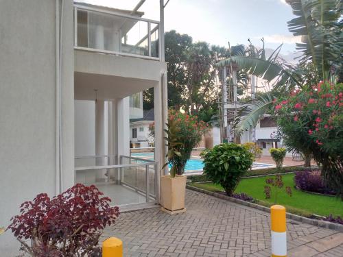 Ruth's Studio Darad in Mombassa