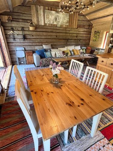 Authentic 17th Century Church Barn & Artists Home in Finnshyttan