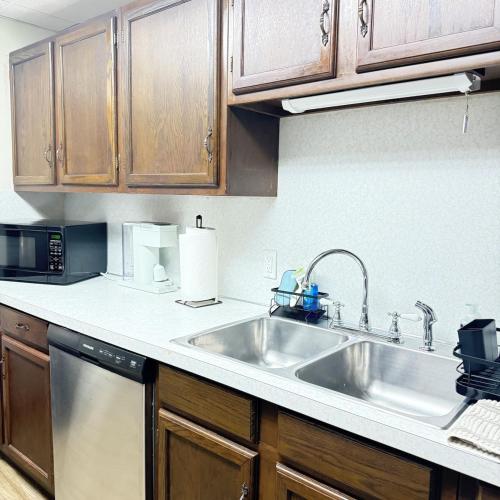 ANGOLA BEACH APARTMENT 2 Bedrooms- Grandview Bay in Angola (NY)