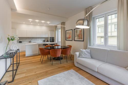 Florence Grand Living - 2BR - 2 Baths - AC