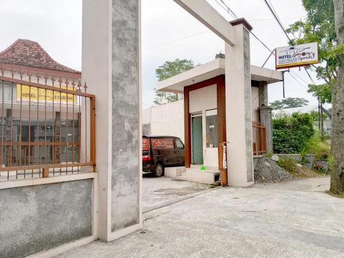 Exterior view, Hotel Harmony Syariah Near Alun Alun Temanggung in Temanggung