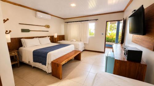 1 double bed, 2 twin beds
