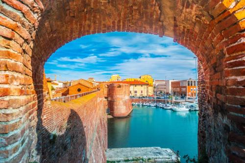 0586 Experience Apartment Livorno