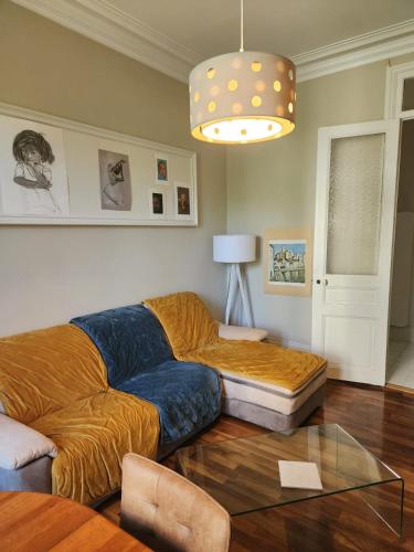 Bright 2-bedroom apartment in central Grenoble