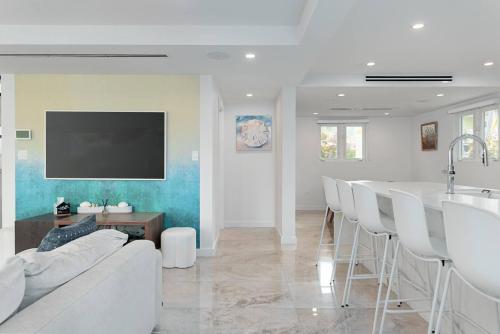 Luxury House On The Beach in Charming South Sound – khách sạn tại George Town