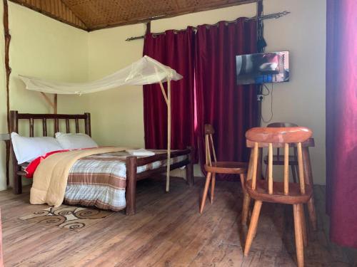 Habinyanja Community Lodge in Kanungu