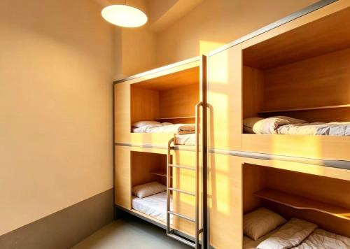 WeFlow Youth Hostel - Shanghai People's Square – khách sạn tại Thượng Hải