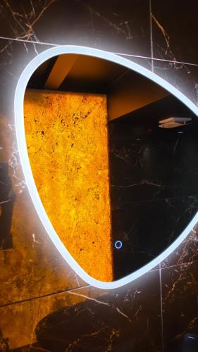 Ванна кімната, Secret Garden - Love Room - Beaujolais in Романеш-Торон