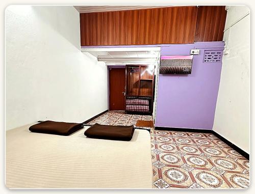 1 queen bed