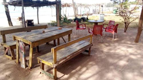 Strandhaus unter den Baobabbäumen (Strandhaus unter den Baobabbaumen) in Tanji