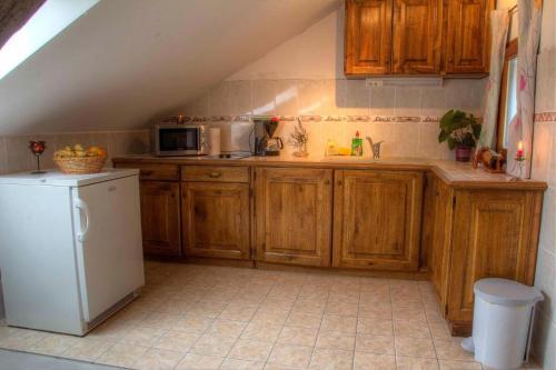 dapur, Location Appartement à La Ferme Maryla (Location Appartement a La Ferme Maryla) in Brodski Stupnik